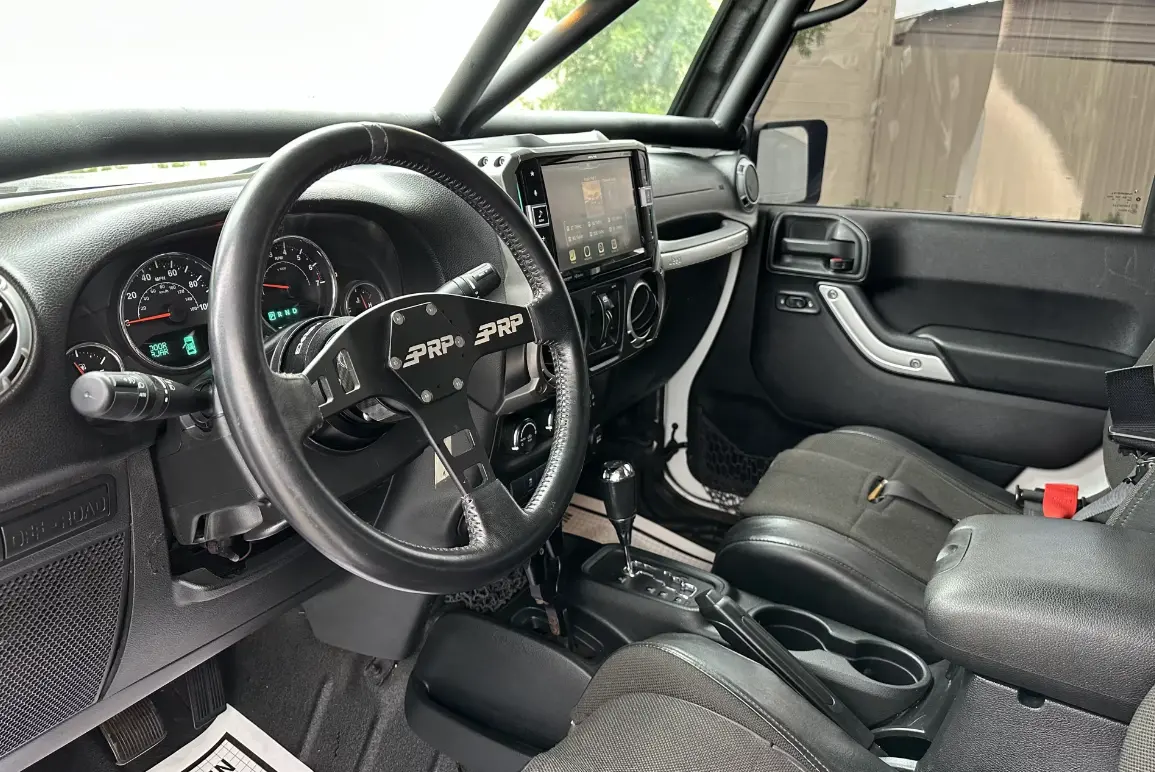 2023-11-11 21_23_09-2015 Jeep Wrangler Unlimited Rubicon at Las Vegas 2023 as S220 - Mecum Au...webp